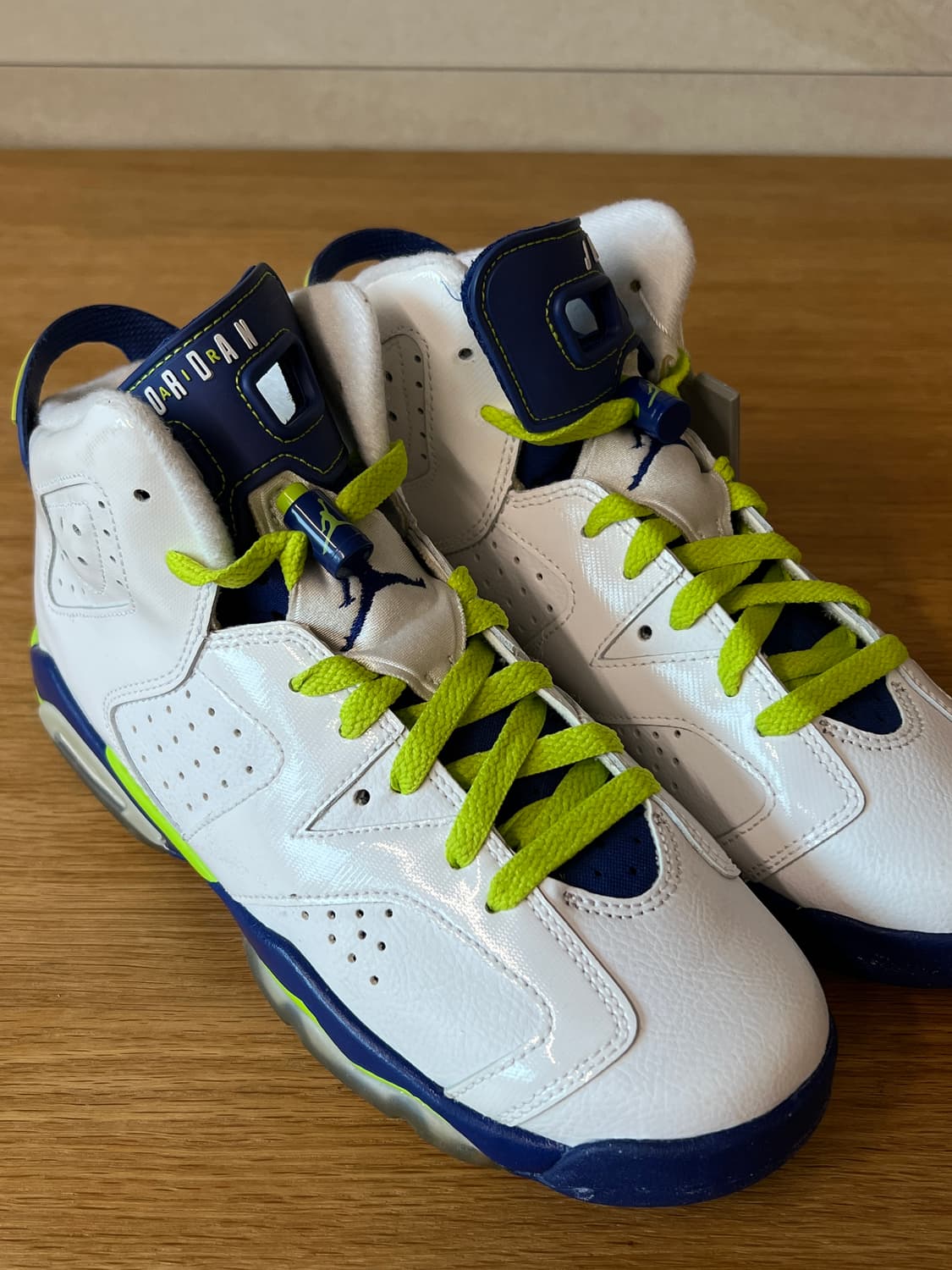 [250mm] [새제품] 컬러가 너무 예쁜! 에어 조던 6 레트로 (시호 상품이미지6