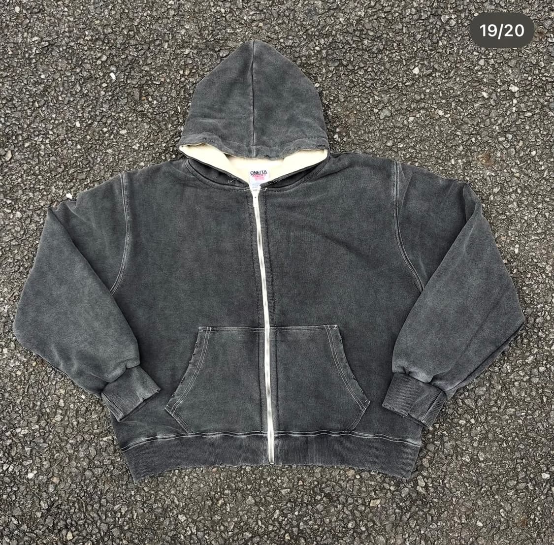 소버 굿즈 후드집업 상품이미지4