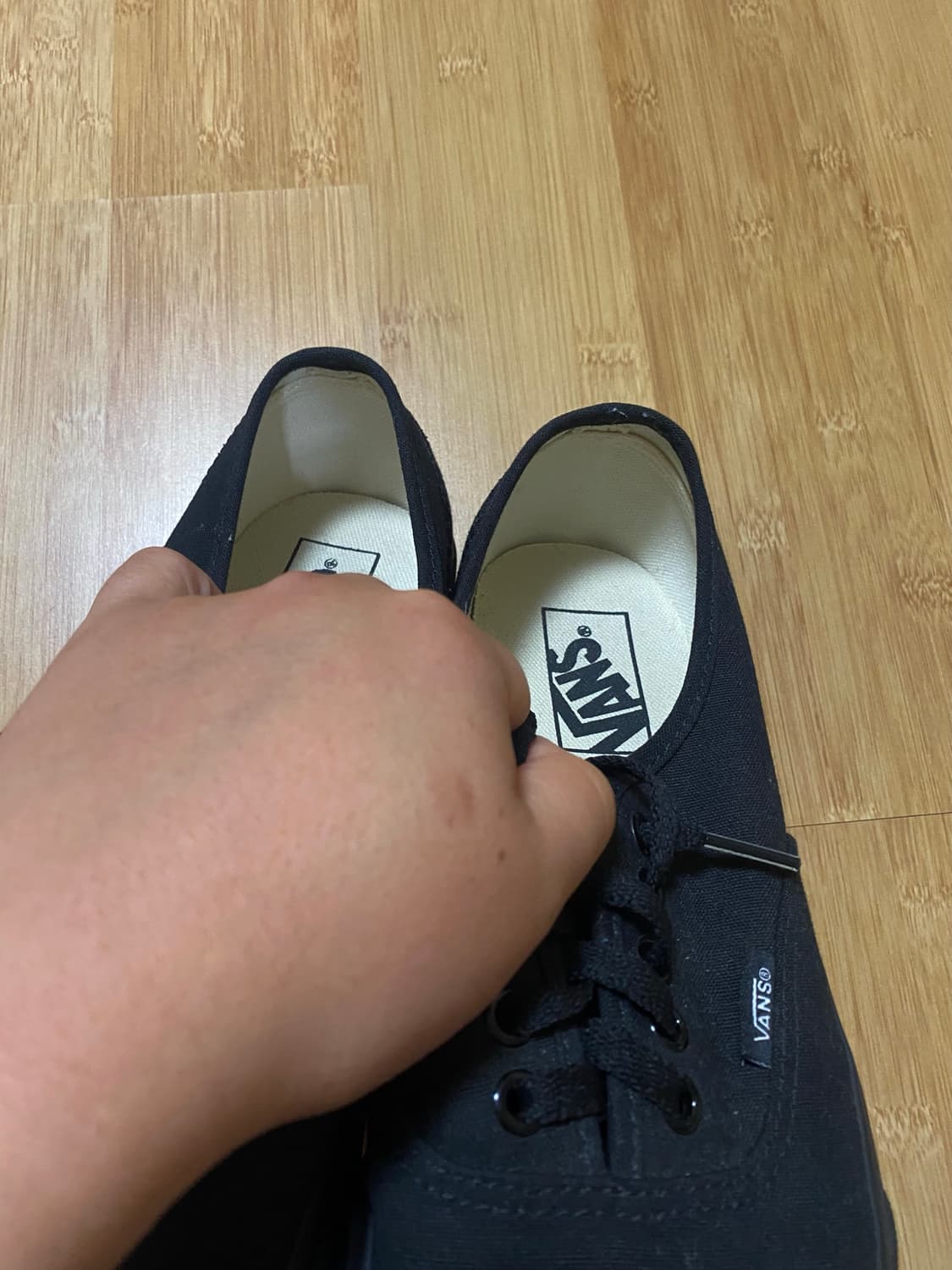 [VANS] 반스 어센틱 올블랙 스니커즈 255사이즈 상품이미지6