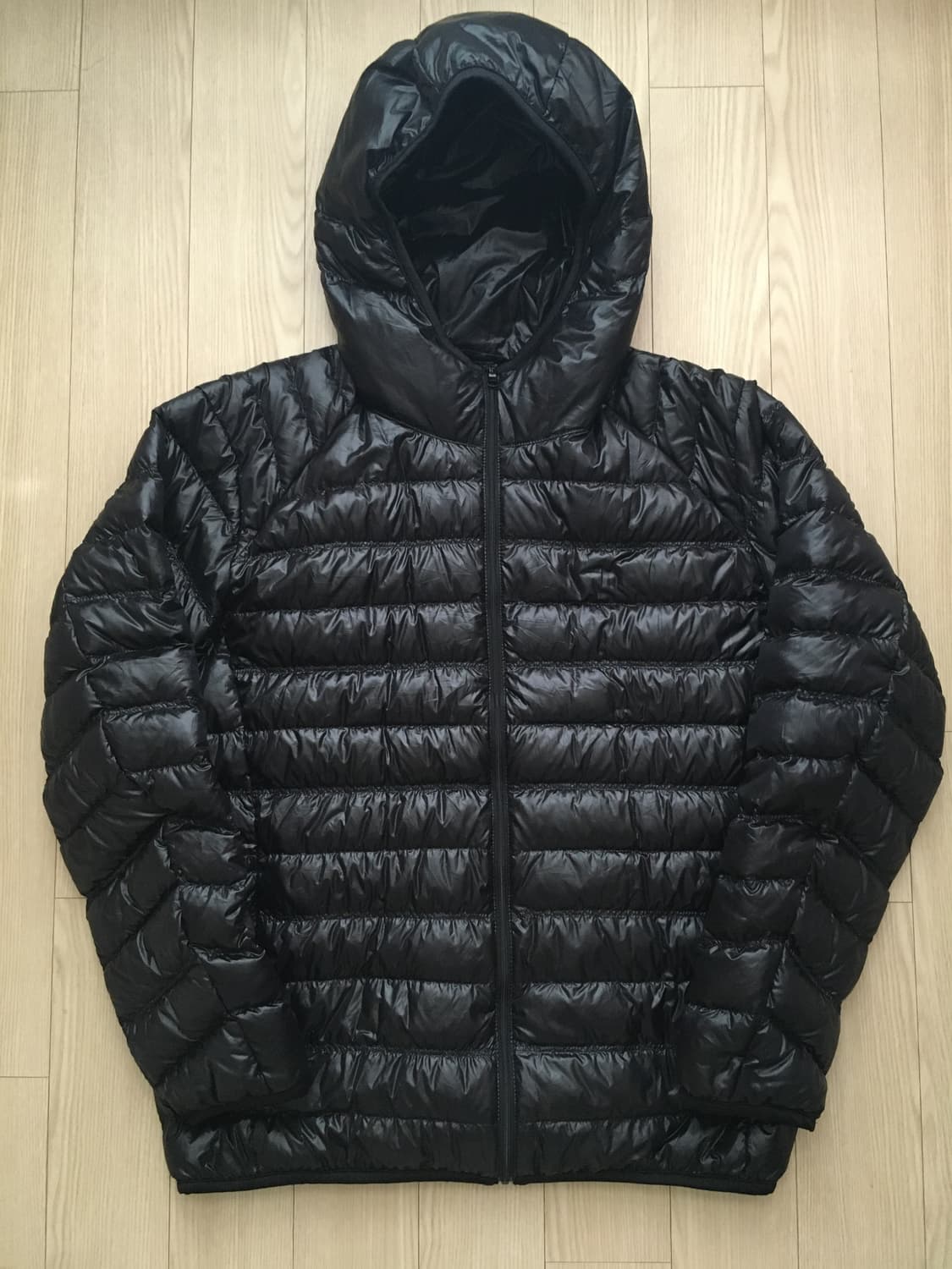 (S) 유니클로 후드 경량패딩 블랙 상품이미지1