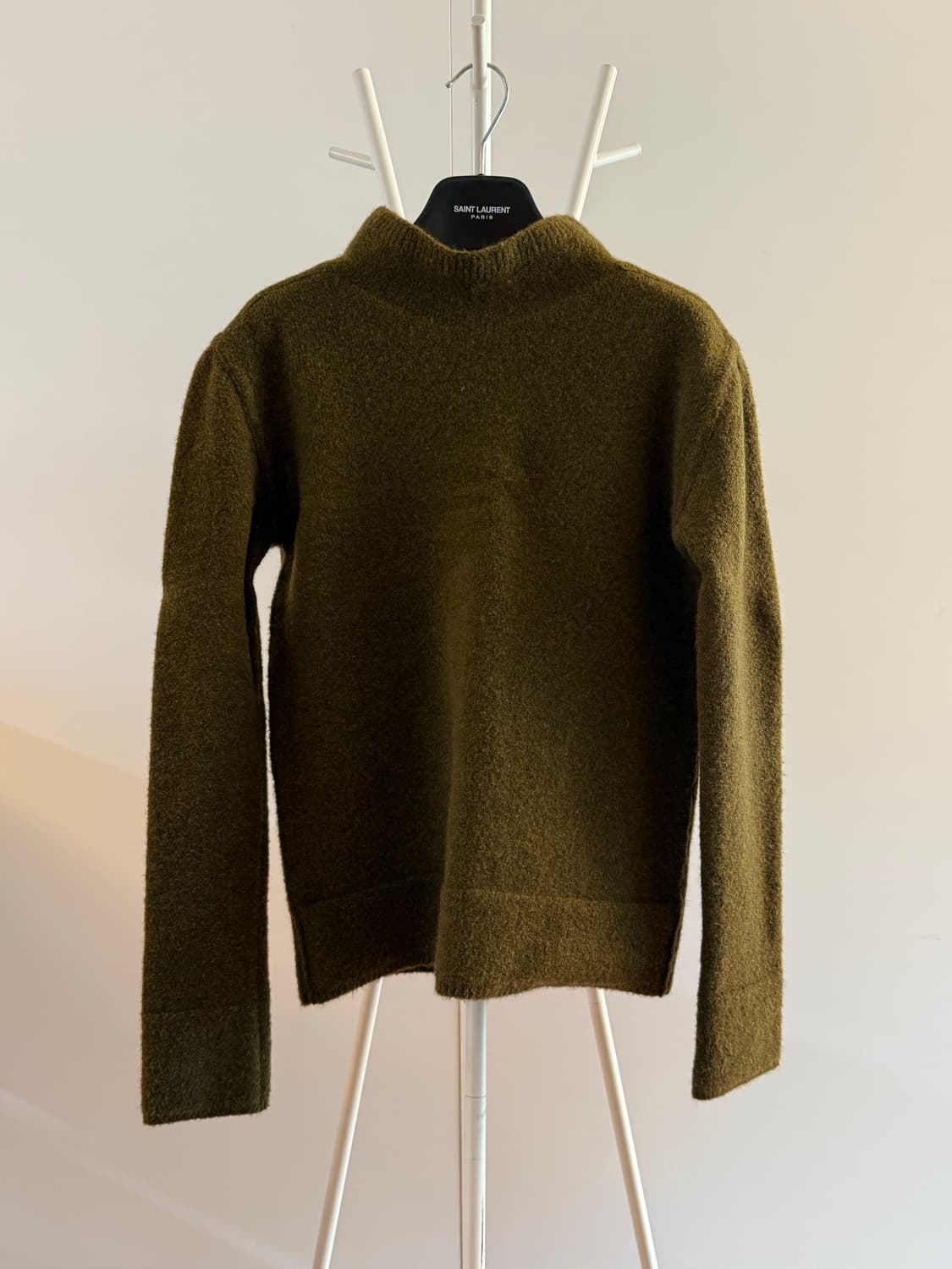 모크넥 니트 상품이미지1