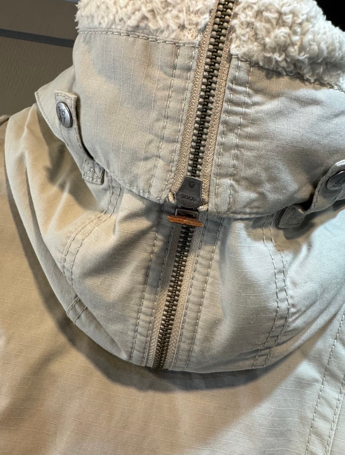 버버리 블루라벨 여성 후드 조끼 S 상품이미지3