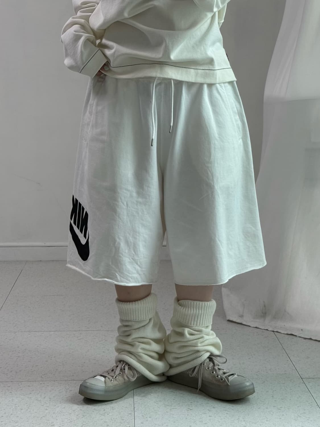 나이키 화이트 코튼 버뮤다 상품이미지1