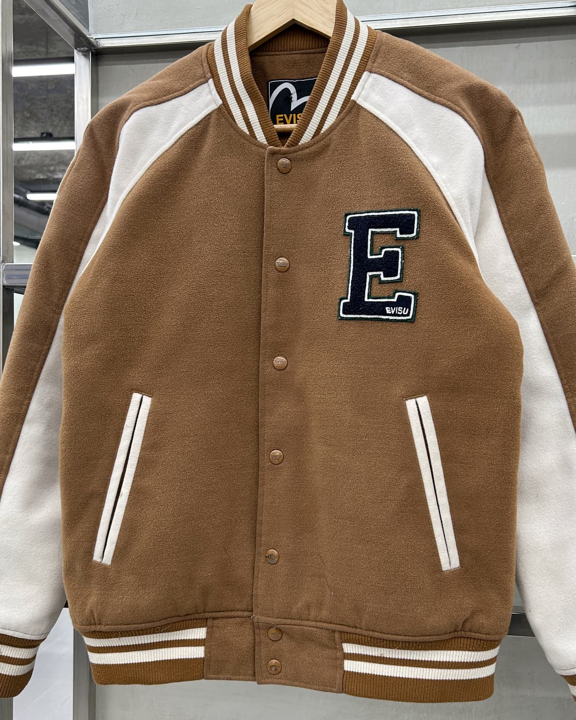 에비수 엠브로이드 울 바시티 자켓 상품이미지2