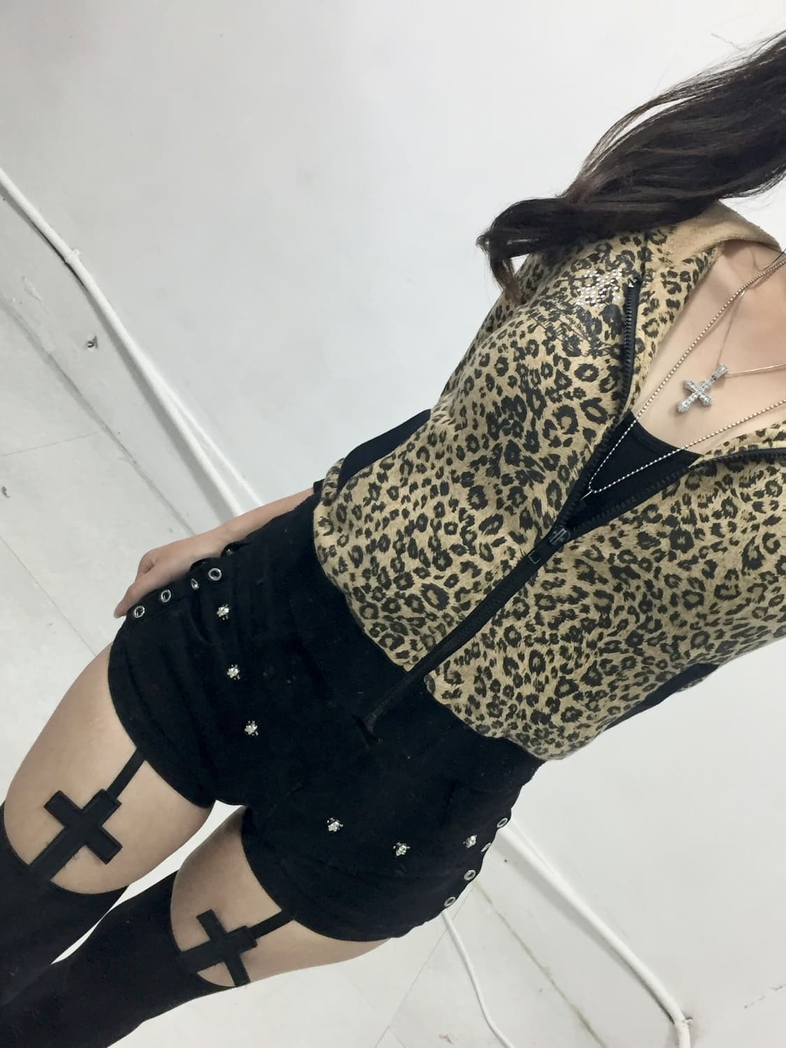 [BEE BOX] 오네갸루 스컬 큐빅 펑크 후드집업 상품이미지2