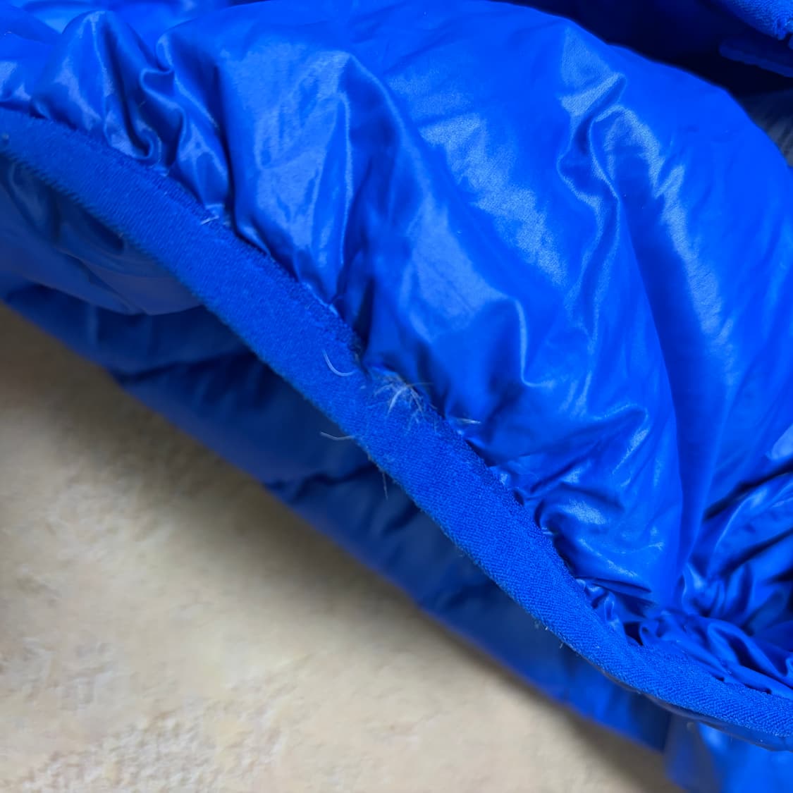 아디다스 맨체스터유나이티드 로얄 블루 덕다운 경량 패딩 상품이미지6