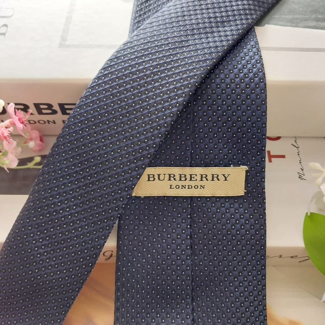 버버리 실크 네이비 도트 텍스처 넥타이 8.4cm A+~A등급 K1890 상품이미지5