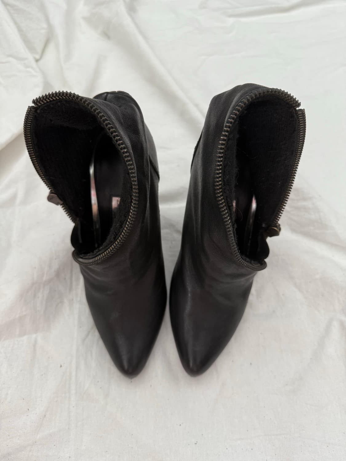 rare* 발망 런웨이 asymmetric riri지퍼 앵클부츠 상품이미지4