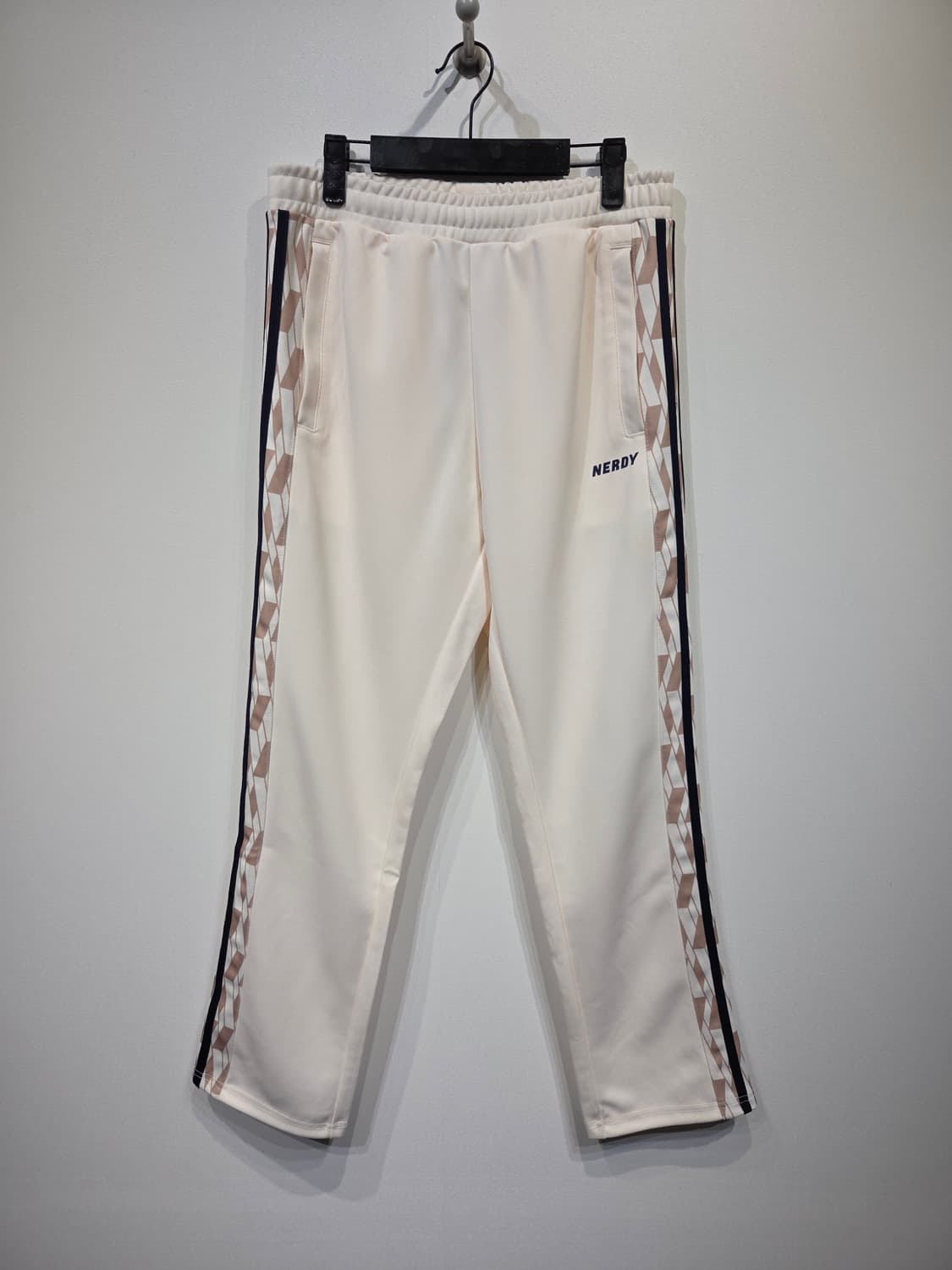 NERDY 널디 심볼 패턴 블록 트랙 팬츠 상품이미지2