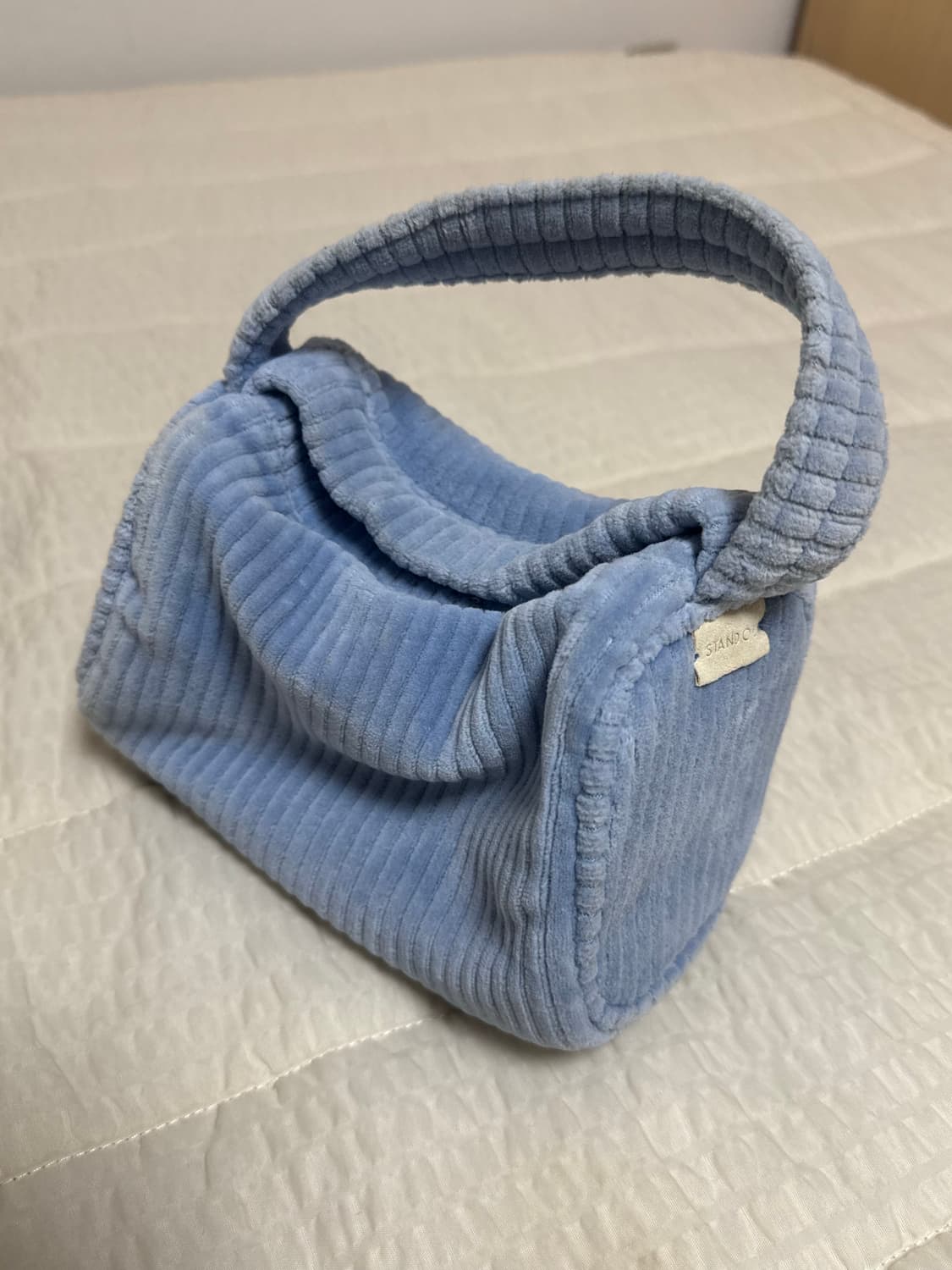 스탠드오일 오디오백 상품이미지1