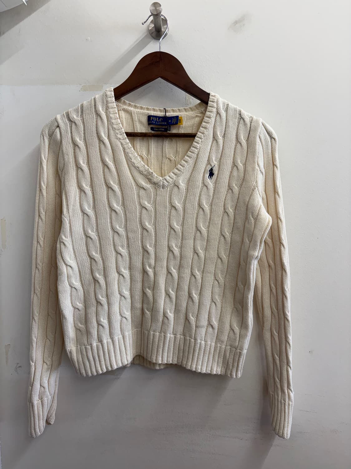 N139. 폴로 브이넥 꽈배기 니트 상품이미지1