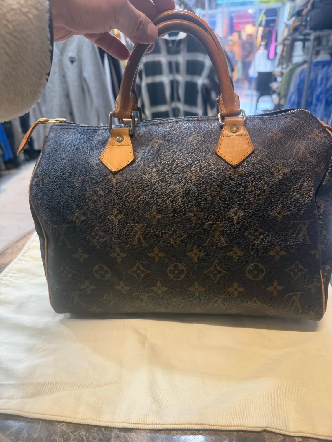 정품 루이비통 스피디30 팝니다 상품이미지3