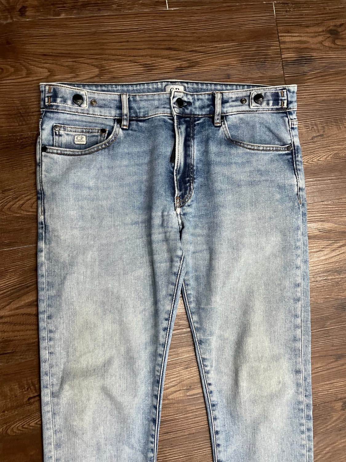 CP컴퍼니 파이브포켓 슬림핏 데님 팬츠 상품이미지1