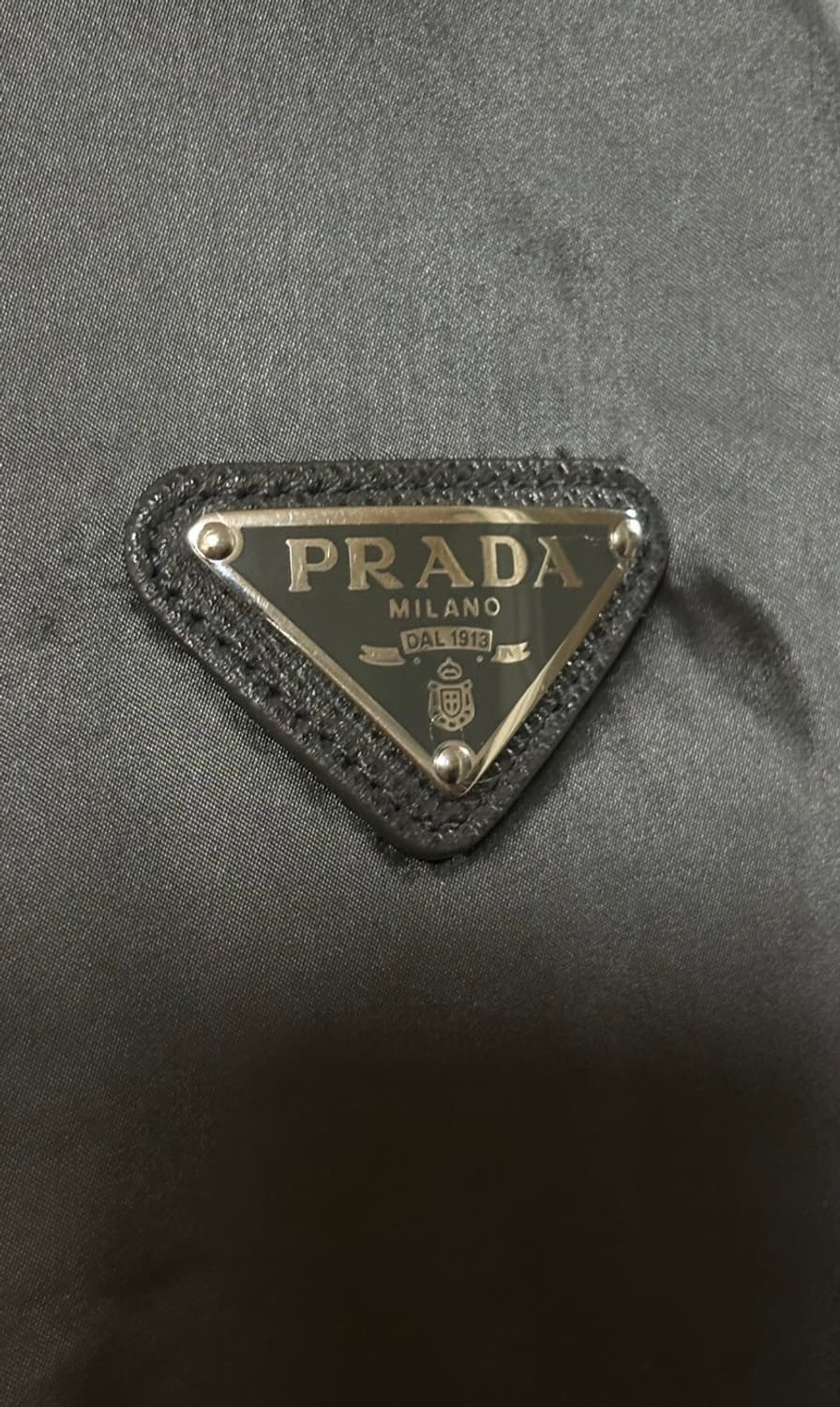 프라다 그레이 패딩 상품이미지3