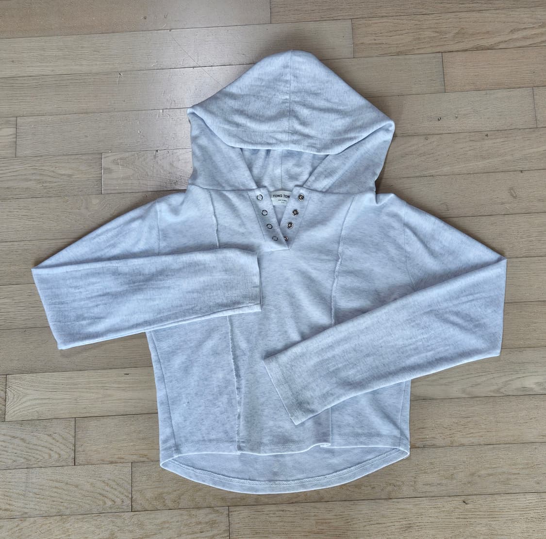 에이블리 통통 똑딱이 후드 슬림 티셔츠 [백염/2] 상품이미지1