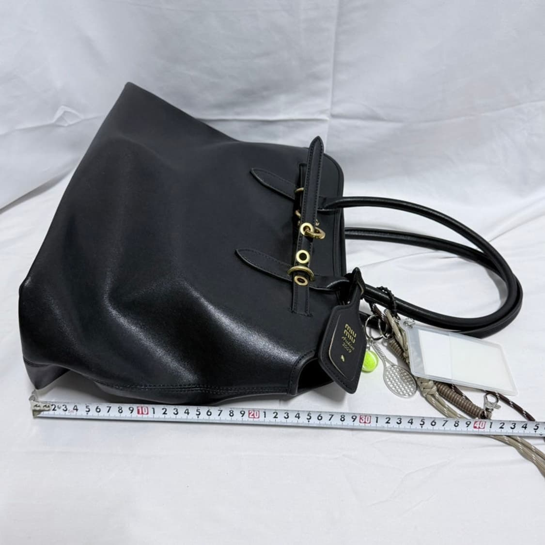 미우미우 아방뛰르 라지 블랙 상품이미지6