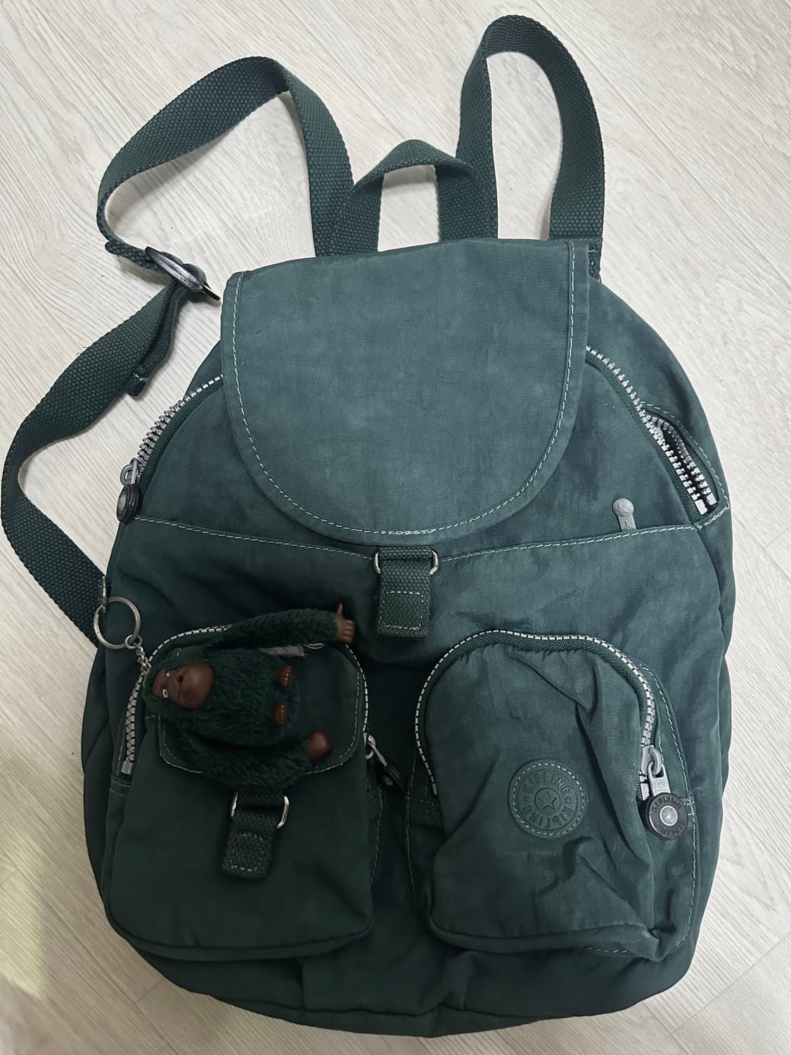 키플링 백팩 상품이미지1