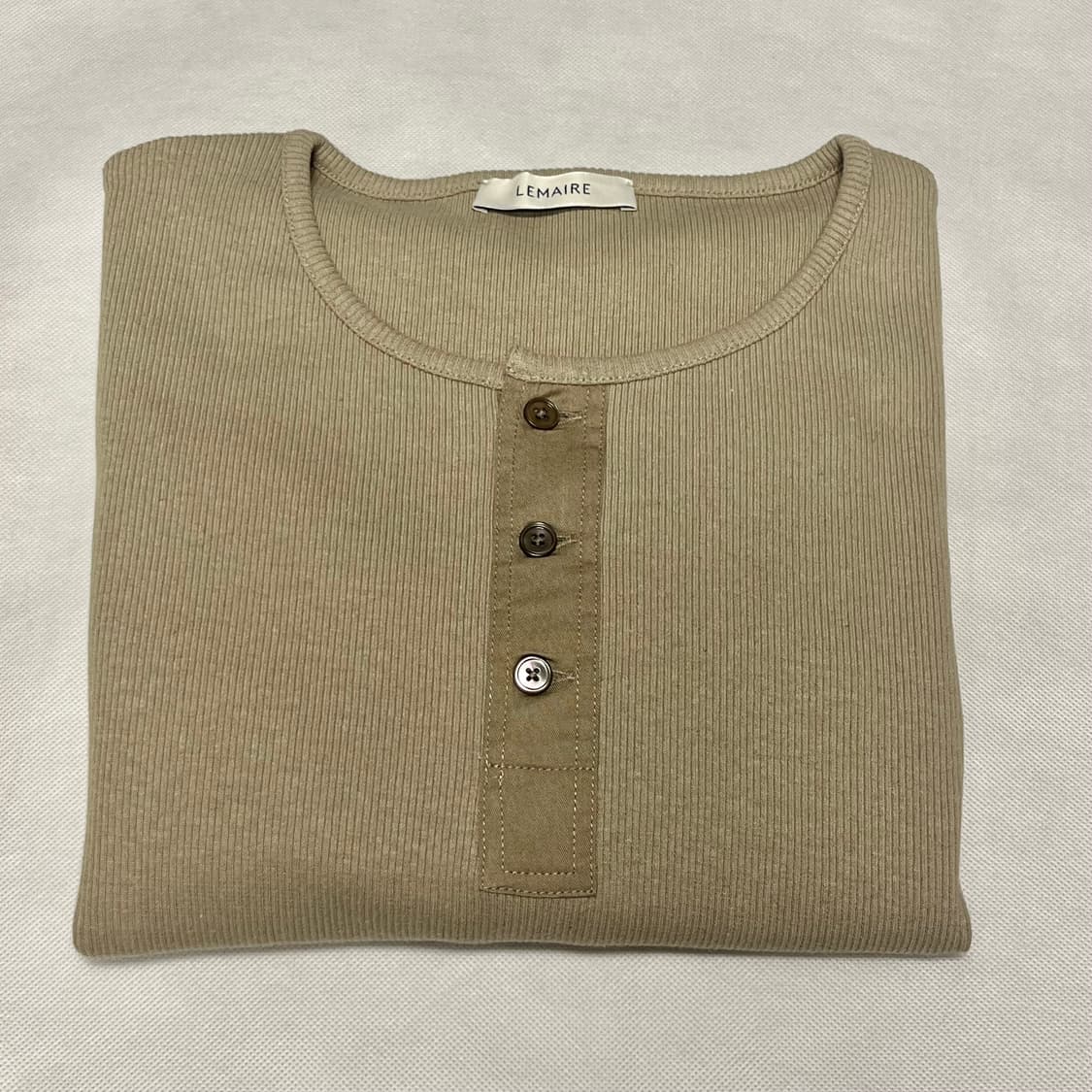 [L,XL]르메르 26ss RIB HENLEY 헨리 탑/세이지 상품이미지4
