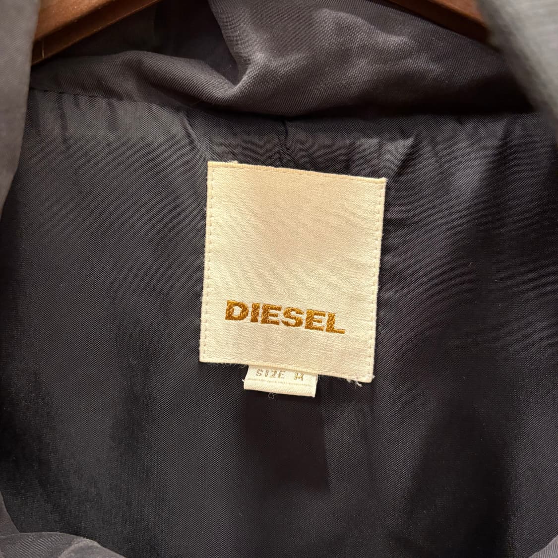 디젤 하이넥 코튼 나일론 롱 자켓 후드 내장 프론트 스냅 디테일 차콜 상품이미지8