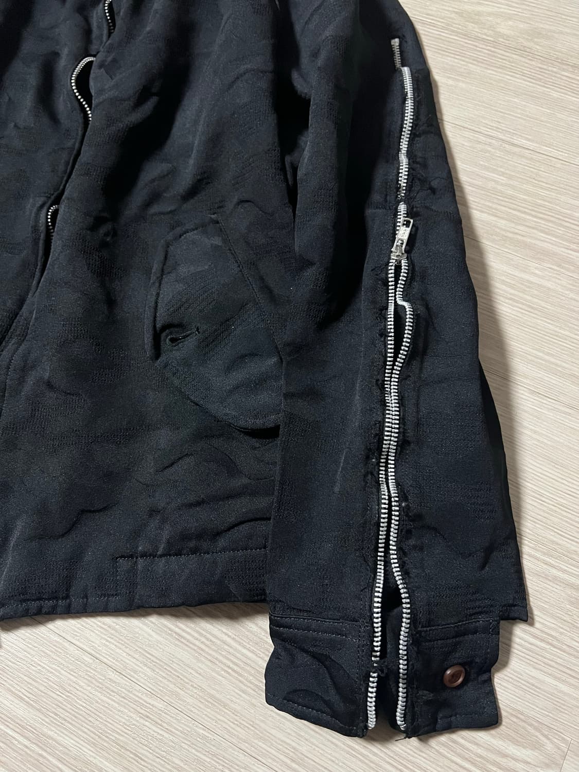 꼼데가르송 블랙 카모플라쥬 자켓 상품이미지2