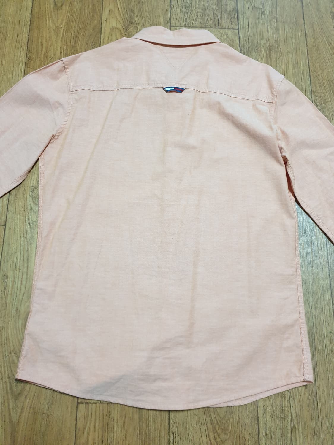 1113 타미힐피거 남방셔츠 95~100 사이즈입니다 상품이미지5