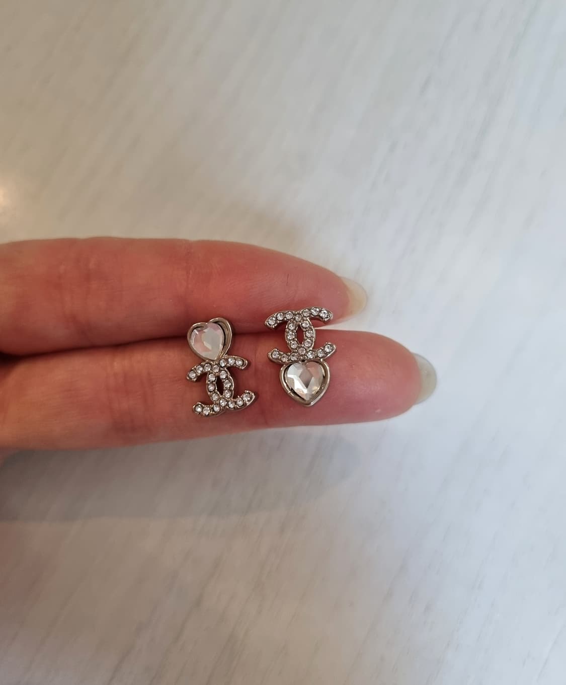 샤넬 CC 언발 크리스탈하트 귀걸이 샴페인골드 업사이클링 상품이미지2