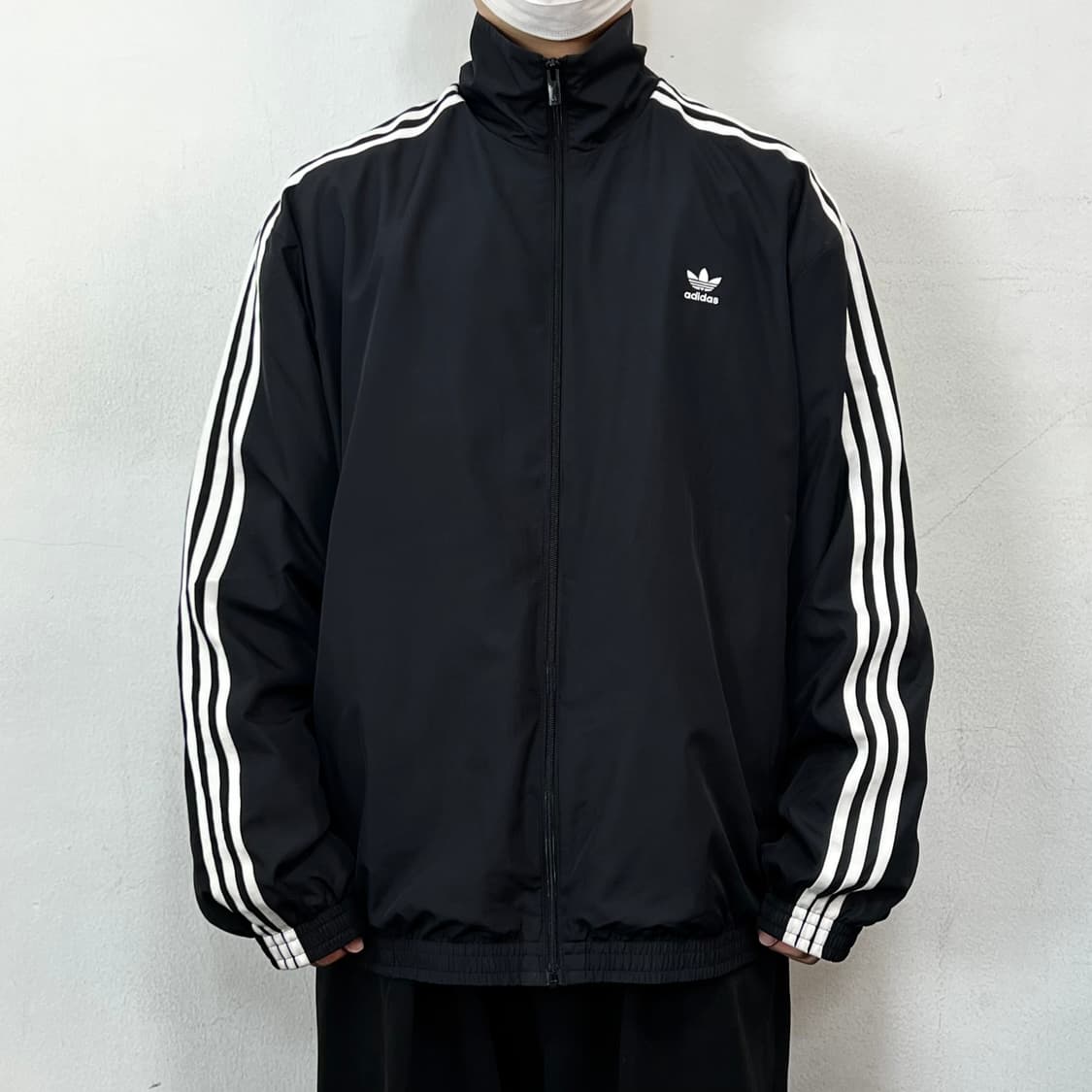 아디다스 아딜레늄 시즌 3 오버사이즈 트랙탑 블랙 상품이미지1