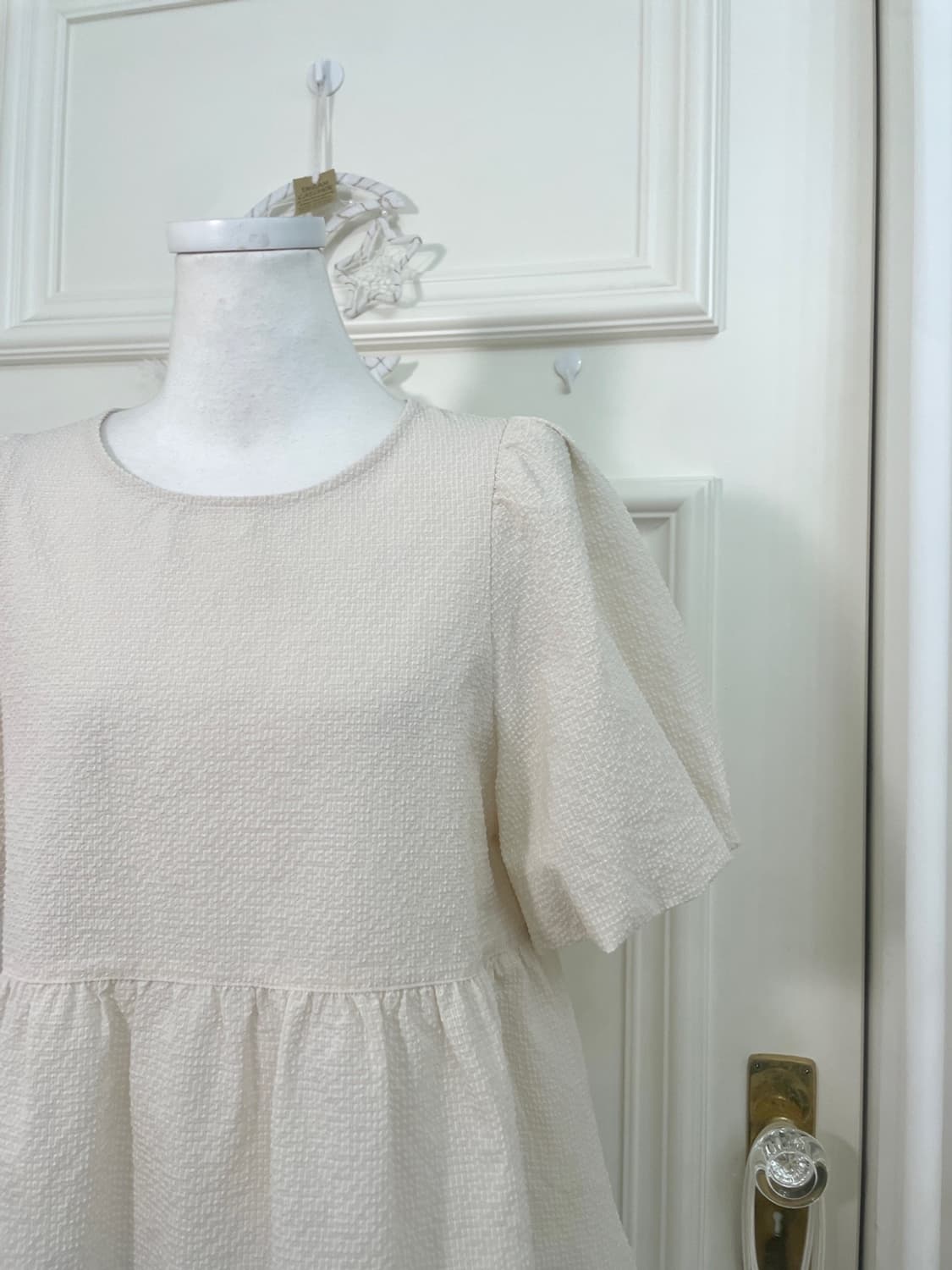 beigeivory puff shirring summer blouse 상품이미지6
