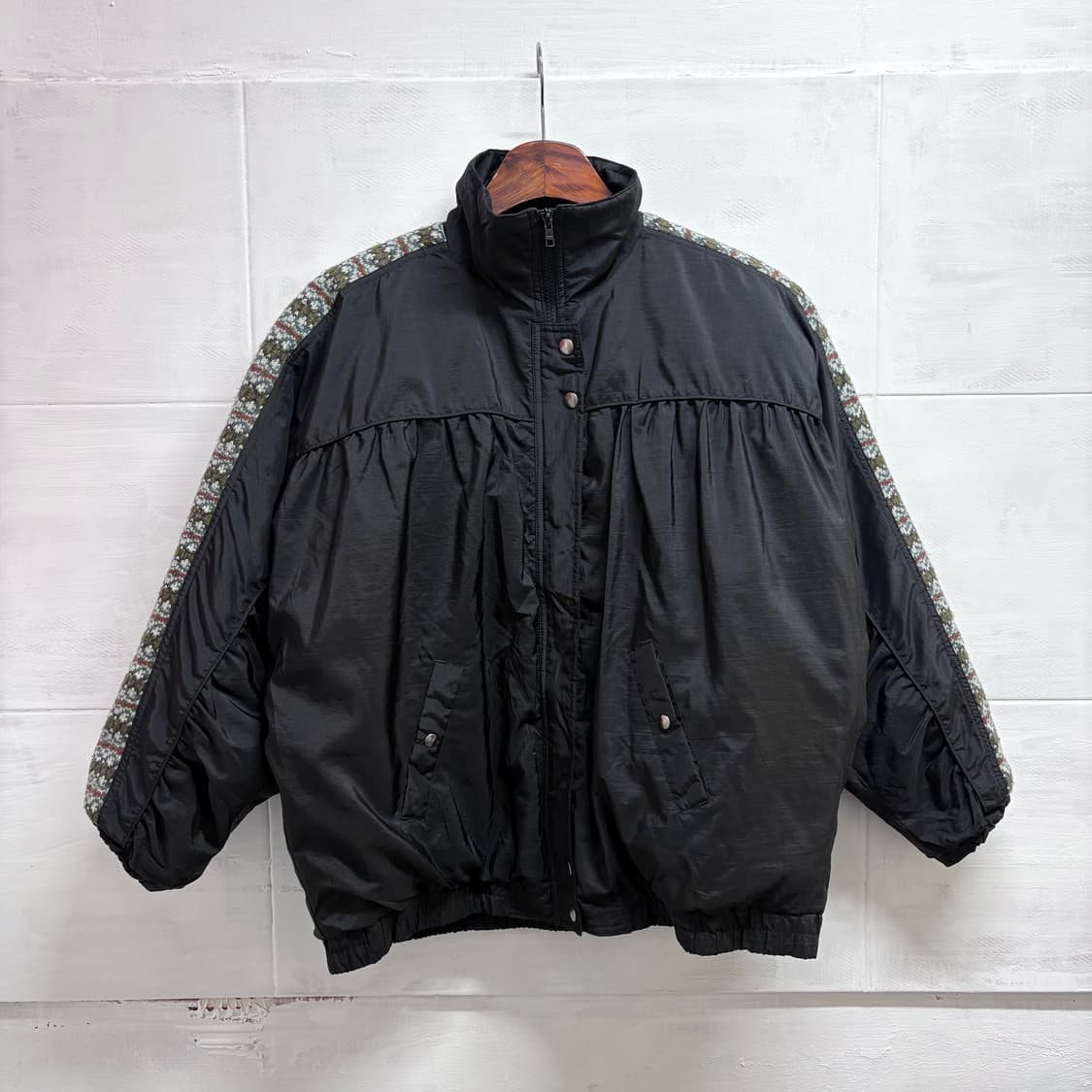 덕다운 빈티지 니트 자수 패딩 점퍼  상품이미지2