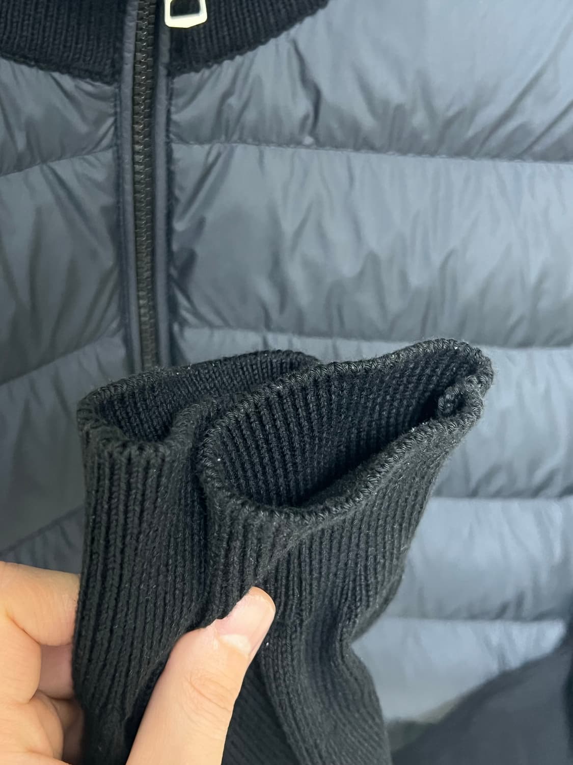 [정품] 23FW / XL 몽클레어 캐시미어 니트패딩 상품이미지4