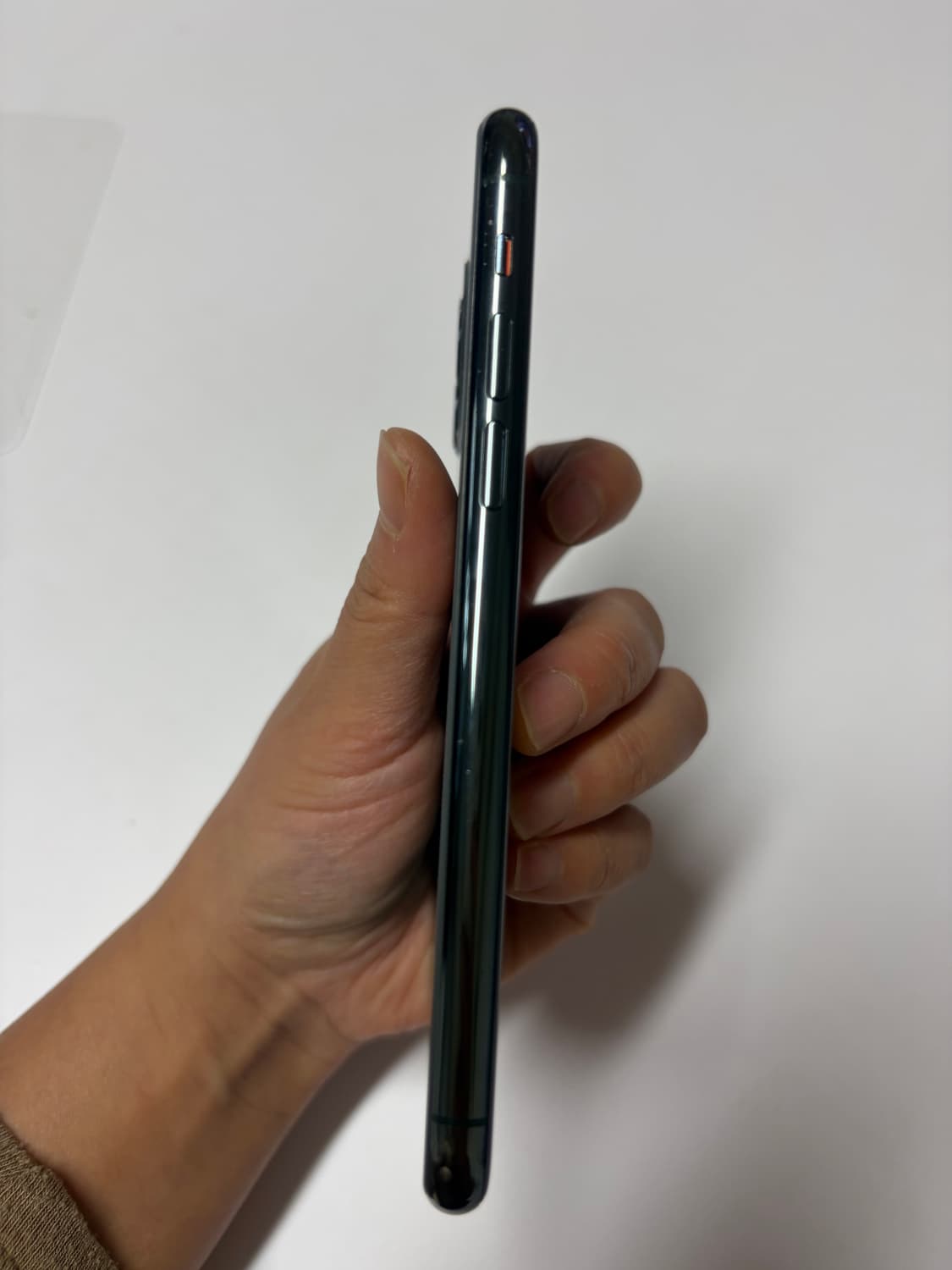 아이폰 11pro 미드나잇 그린 상품이미지5