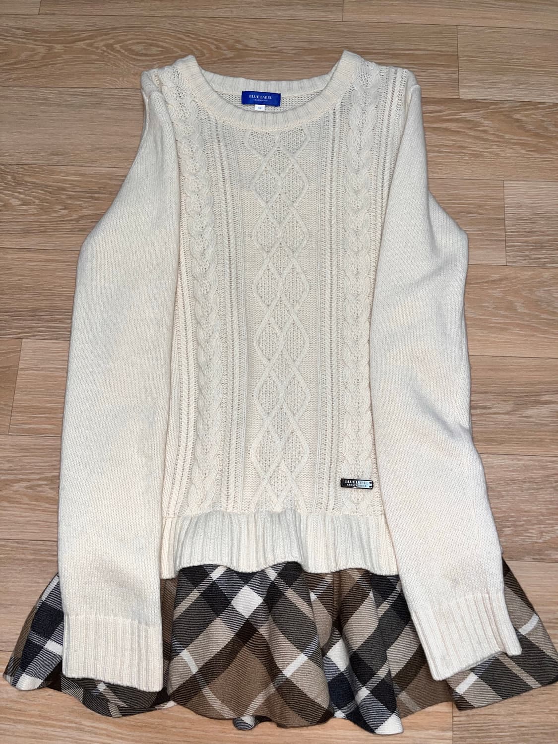 버버리 블루라벨 38 니트 정품 상품이미지2