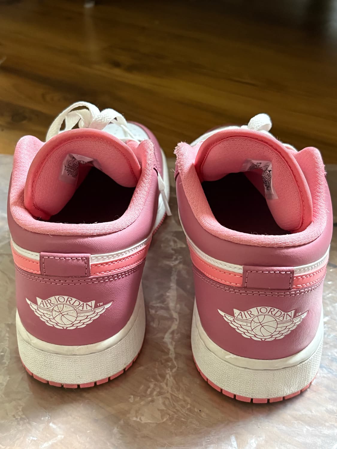 나이키 조던 1 로우 디저트베리 상품이미지2