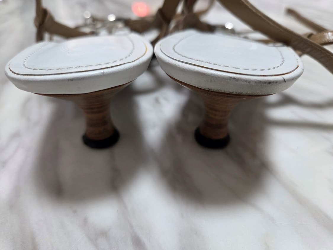 토즈 스웨이드 스트랩 샌들 상품이미지7