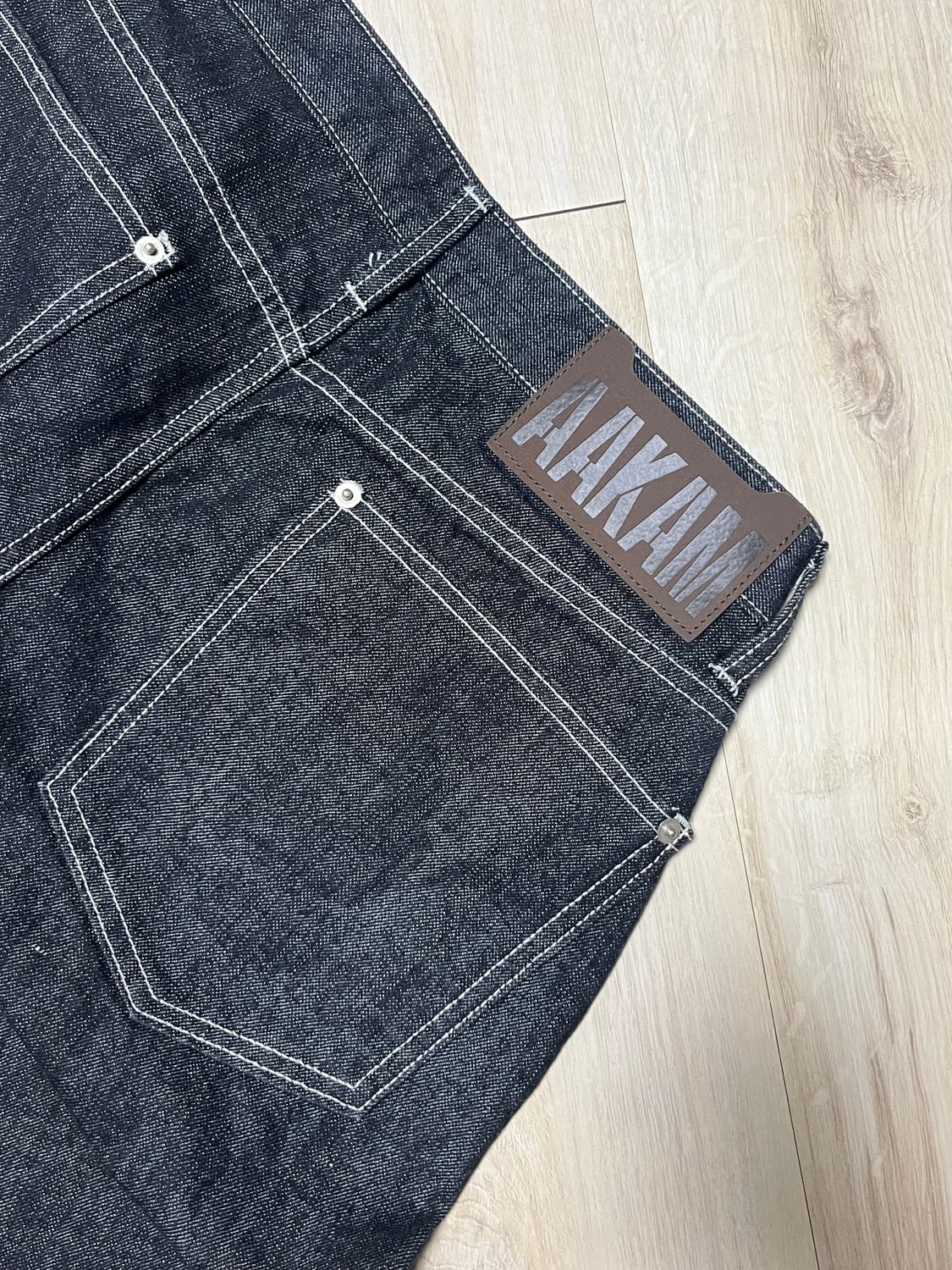 아캄 Snake Printed Denim Pants (Black) 상품이미지5