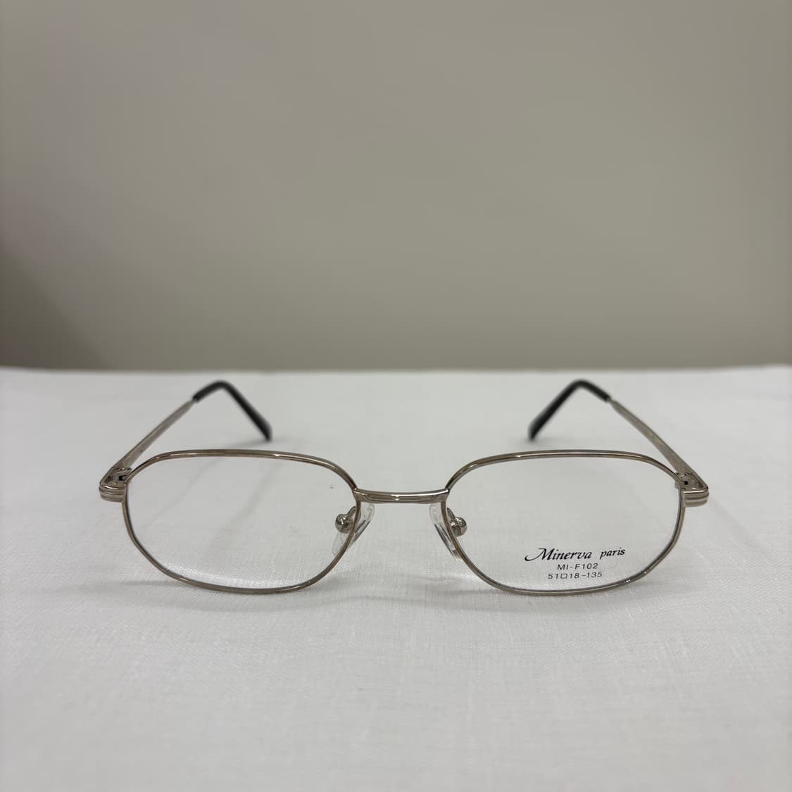 MINERVA PARIS 실버그레이 메탈테 상품이미지1