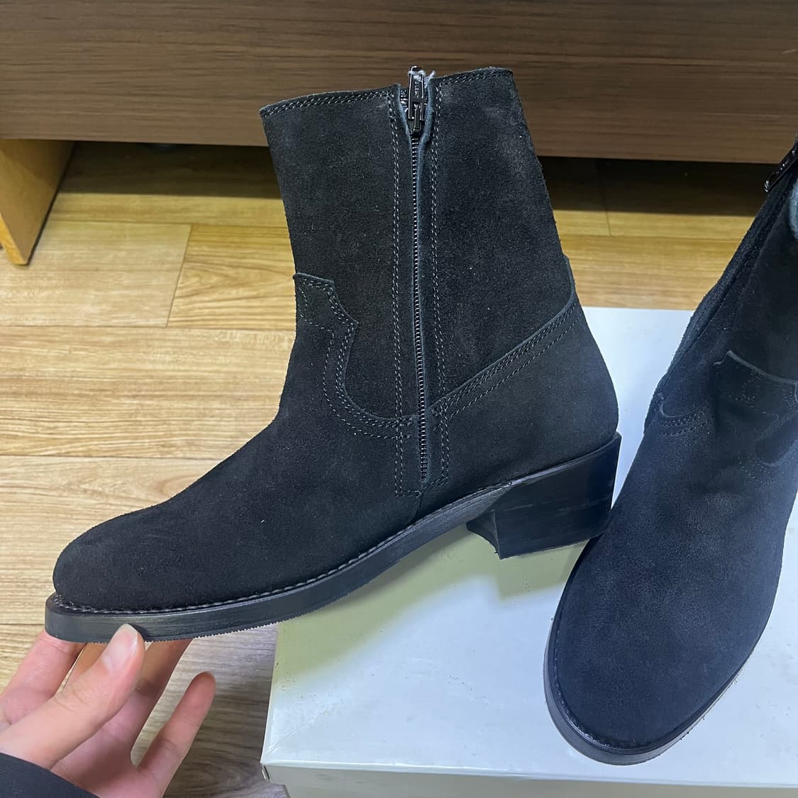 Unused 언유즈드 블랙 스웨이드 웨스턴 부츠 230사이즈 상품이미지2