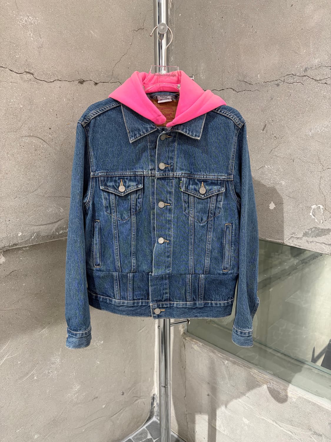19ss 베트멍 x 리바이스 후드 데님 트러커 상품이미지1