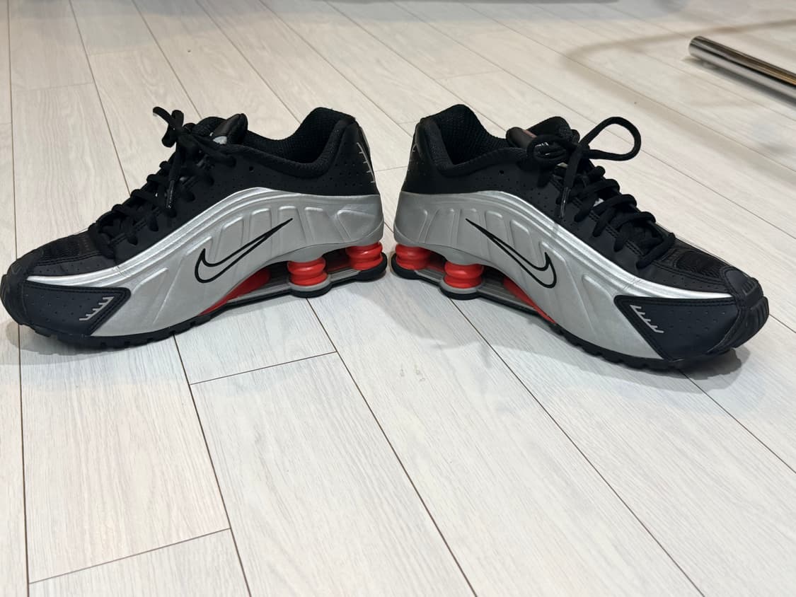 [나이키/240] 샥스 R4 메탈릭 실버:블랙:피칸테레드 상품이미지3