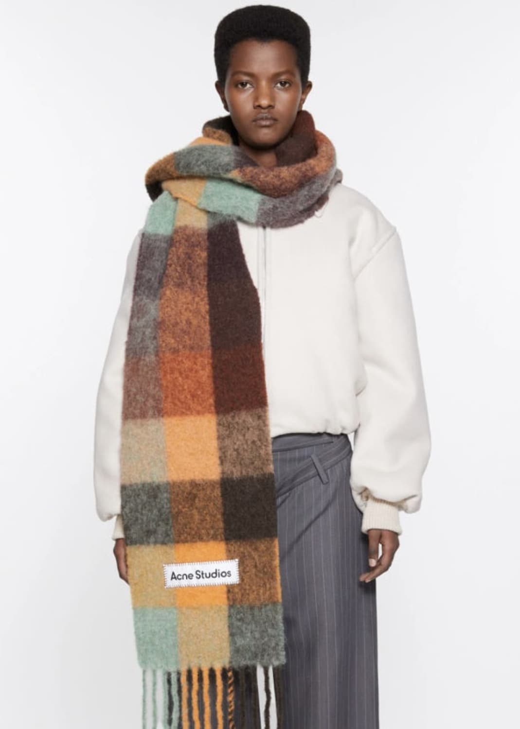 아크네 알파카 울 머플러 상품이미지1