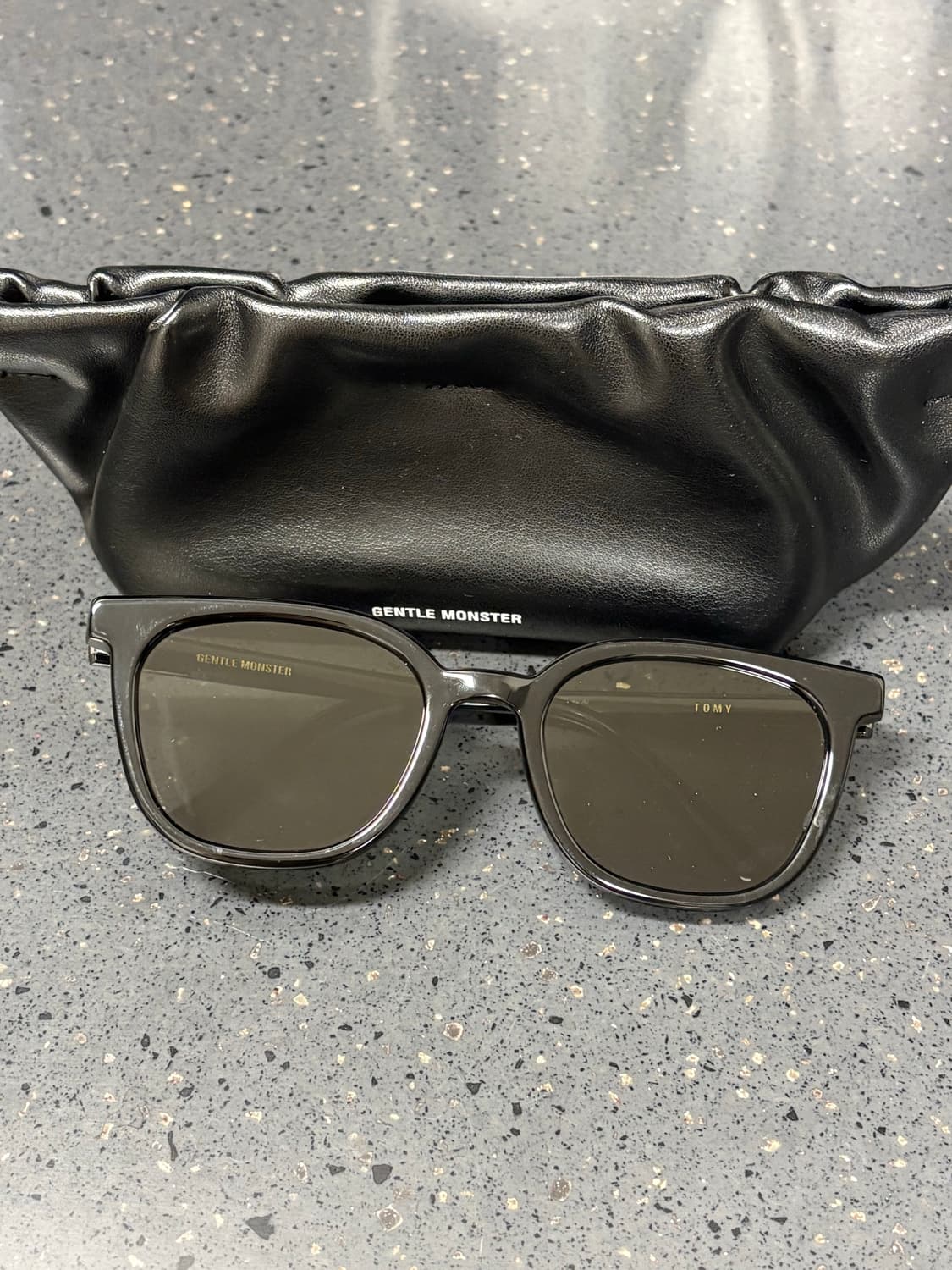 젠틀몬스터 토미 Tomy01 상품이미지1