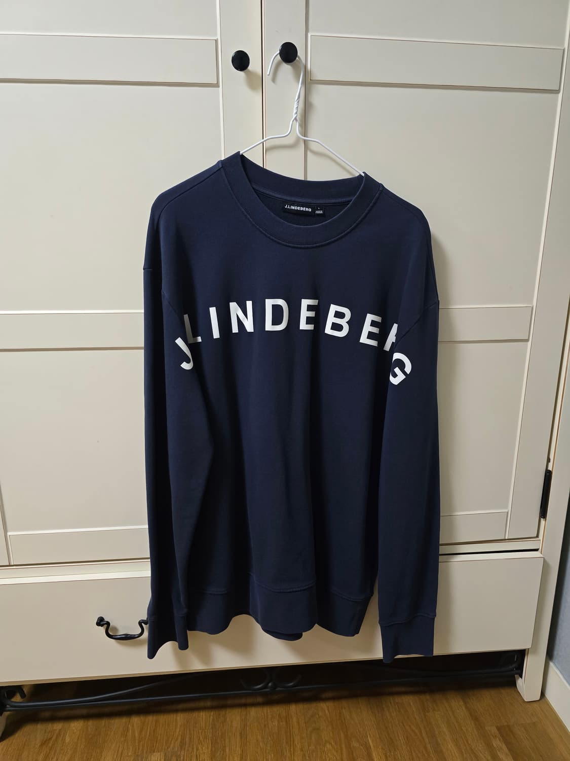 [L] 제이린드버그 맨투맨 네이비 상품이미지1