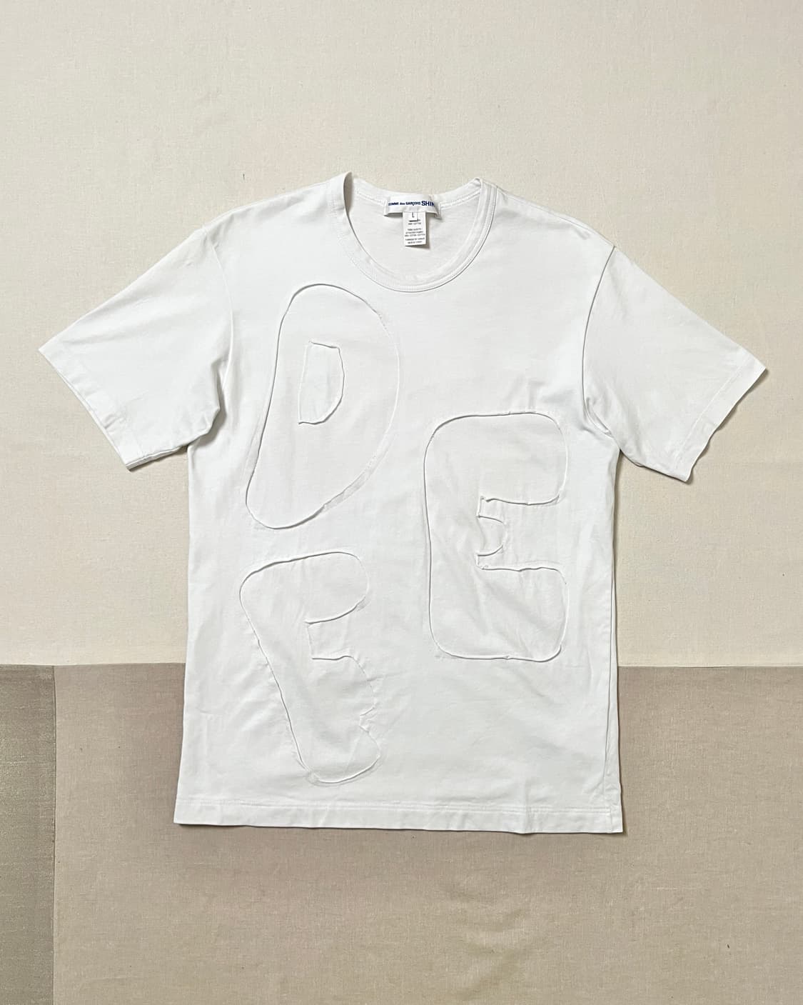 꼼데가르송 컷아웃 아플리케 티셔츠 comme des garcons 상품이미지1