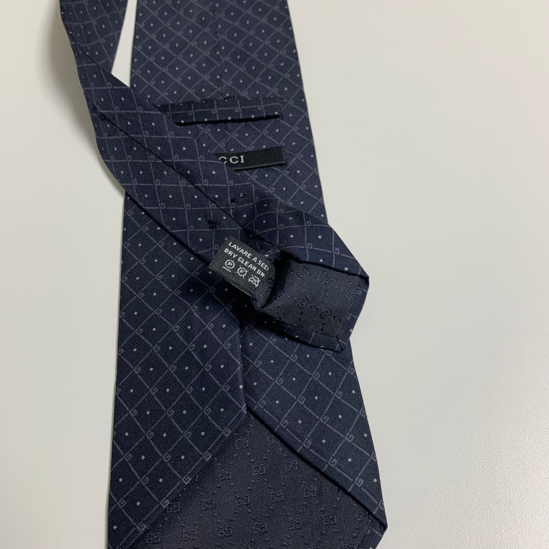 구찌(GUCCI) 블랙컬러 GG스몰로고 모노그램 명품넥타이 A등급 상품이미지7