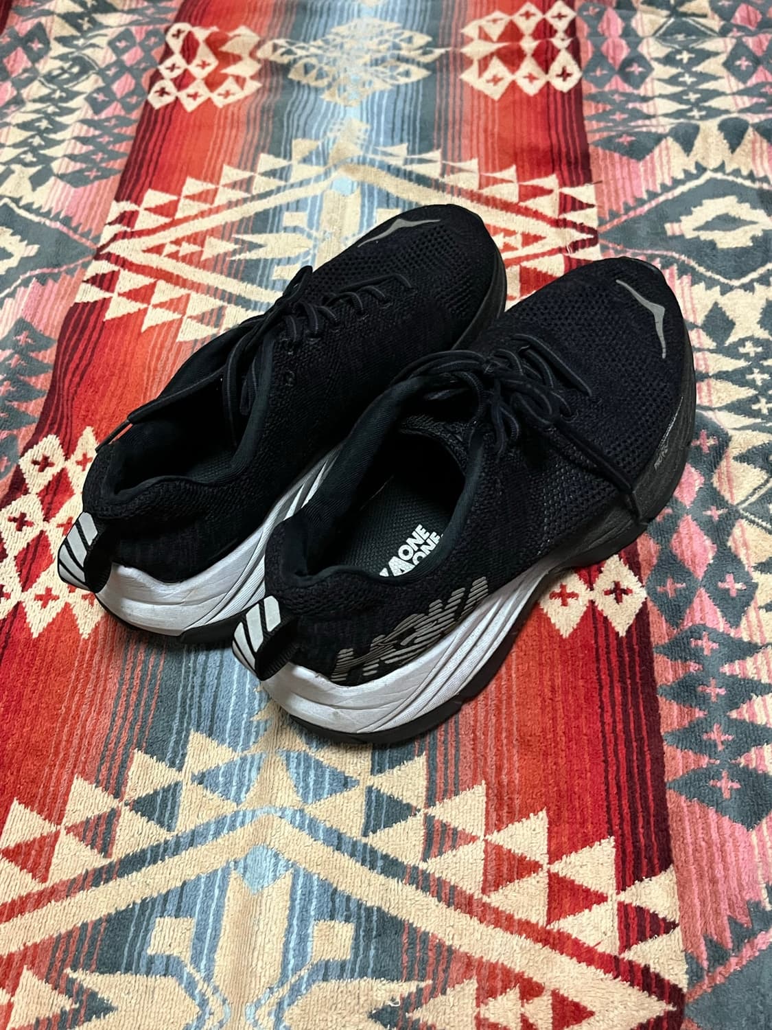 Hoka one one mach fly at night 상품이미지2