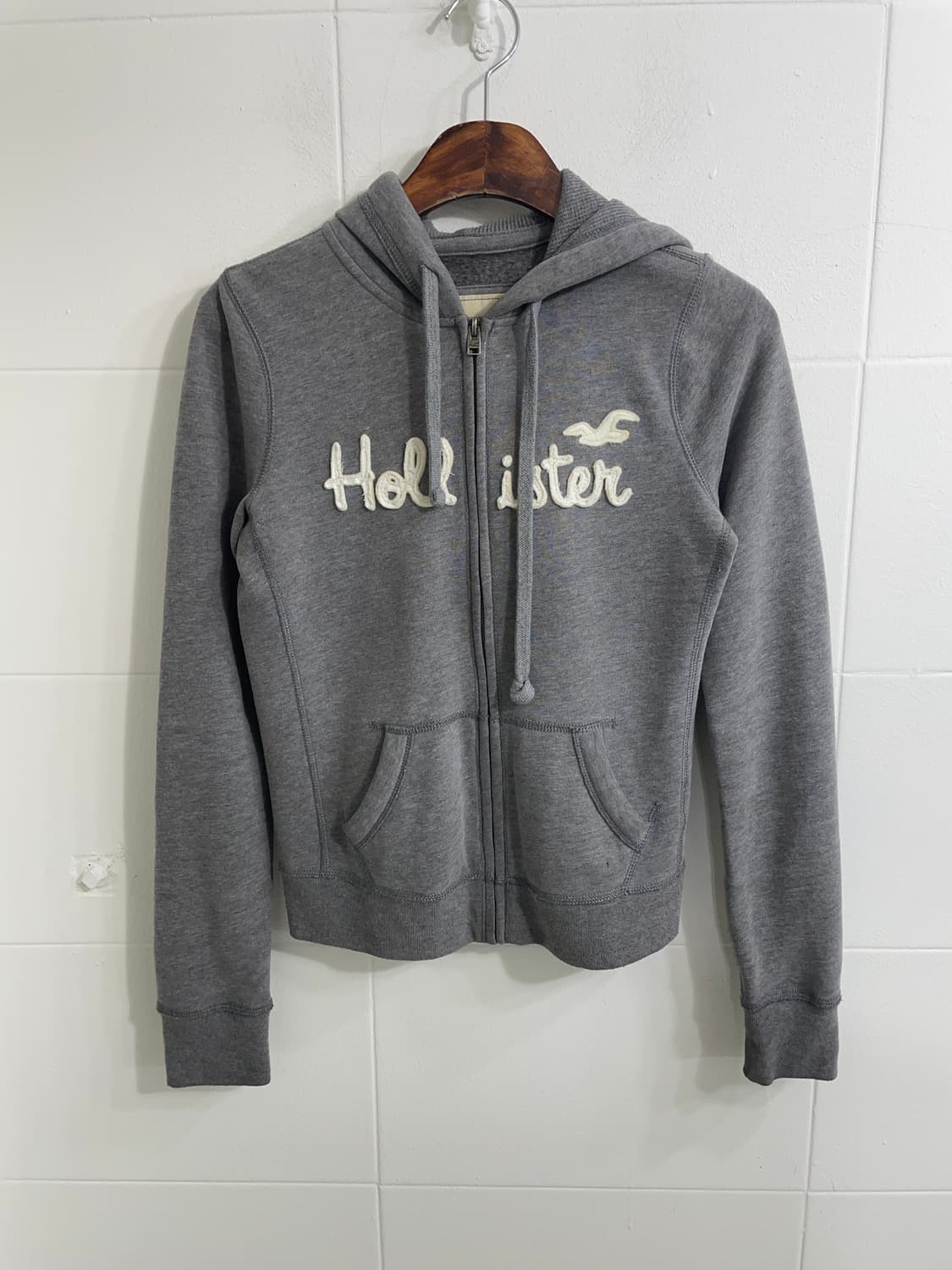 홀리스터 그레이 슬림핏 딱붙 후드집업 상품이미지4
