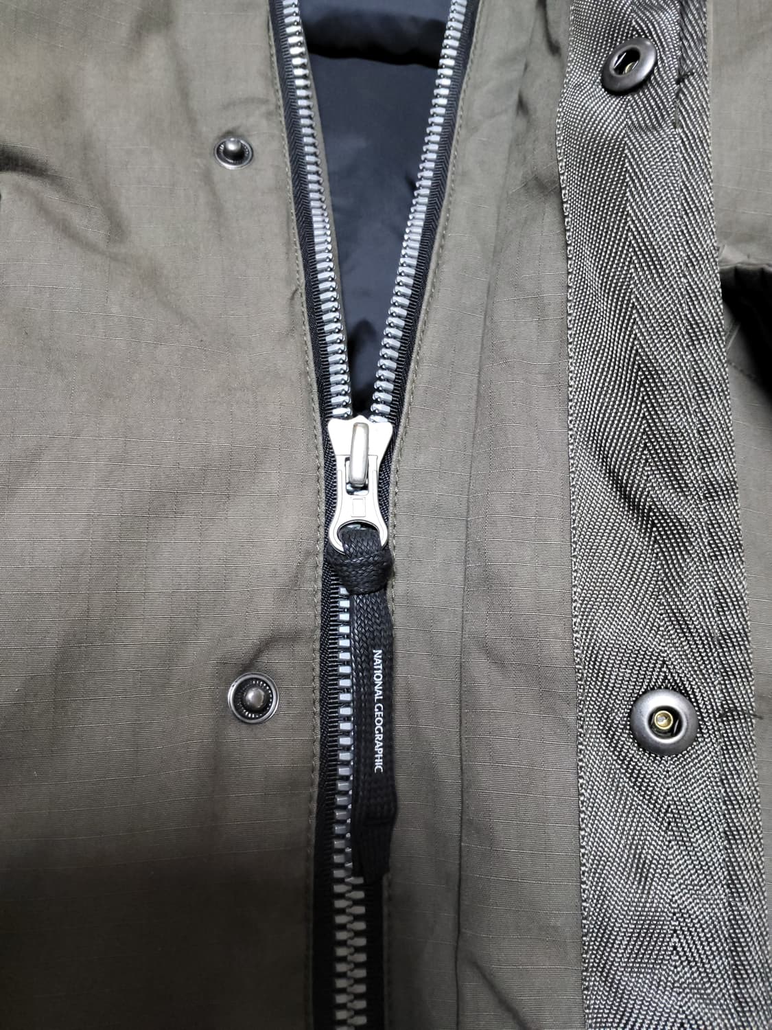 내셔널지오그래픽 구스다운 야상패딩 상품이미지6