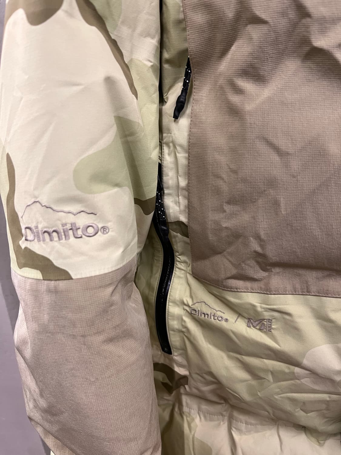 디미토 밀레 고어텍스 인피니움 덕다운 패딩 M 상품이미지3