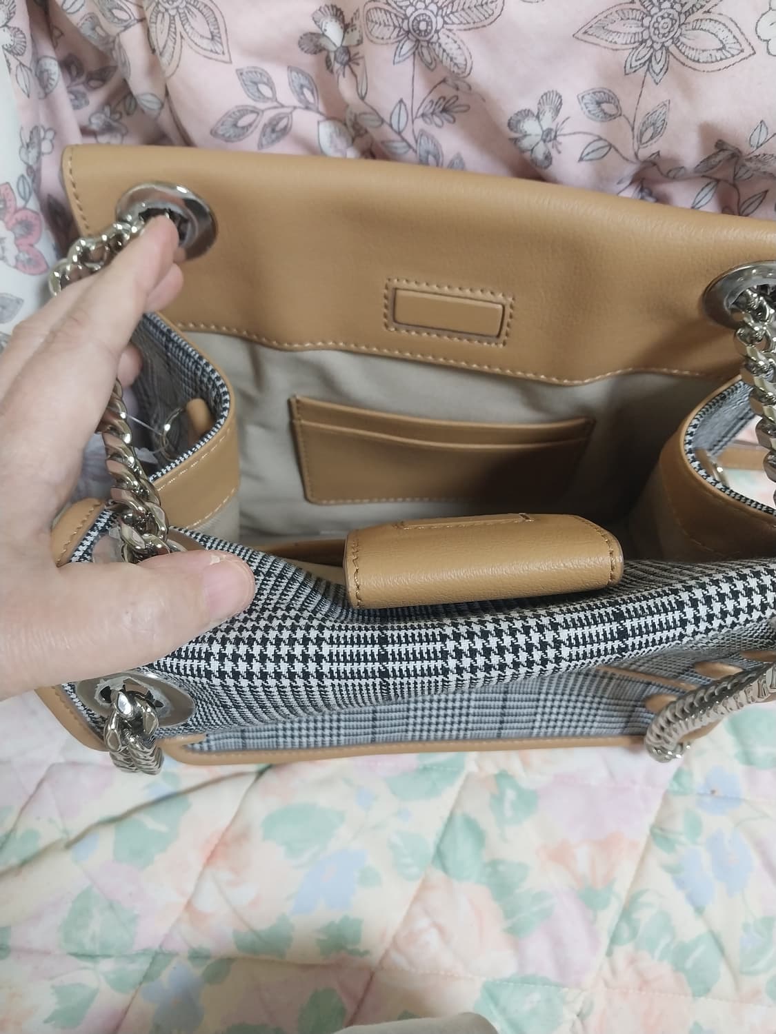 CLU 체인 숄더백 상품이미지2