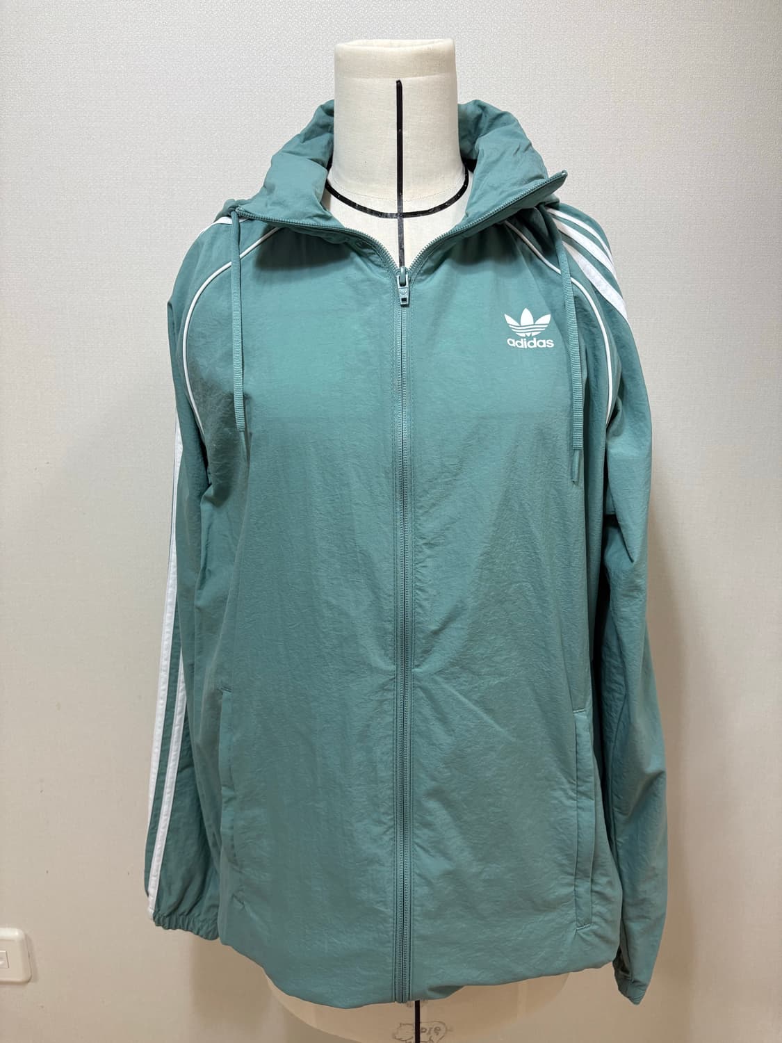 아디다스 adidas original 민트 바람막이 져지 상품이미지1